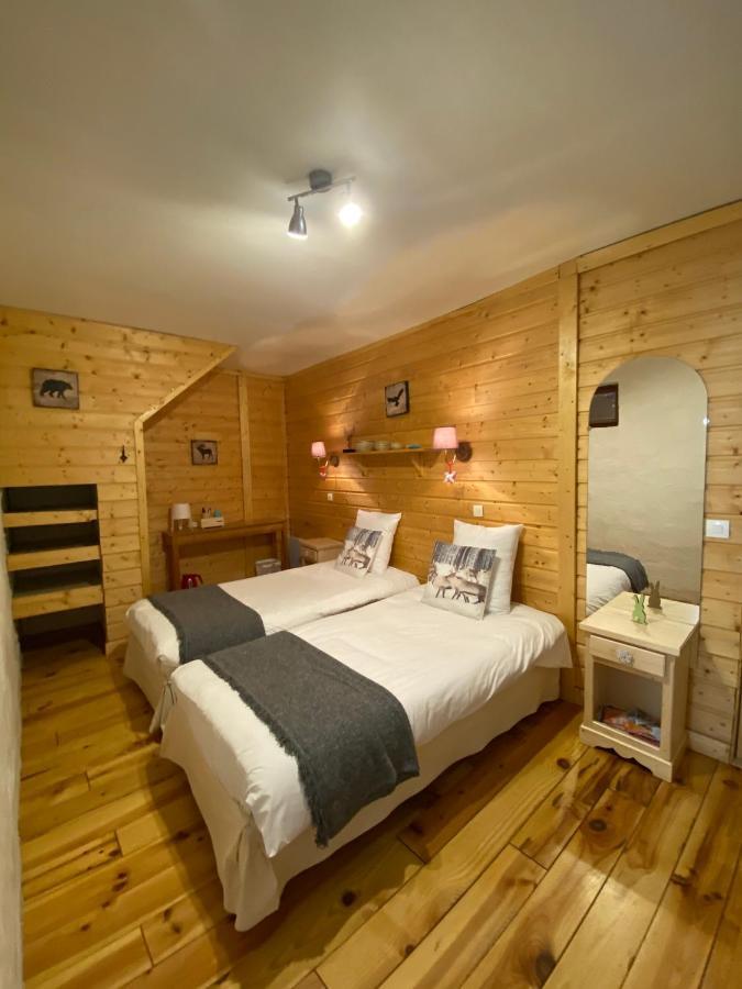 Auberge De La Foret Auris Bagian luar foto